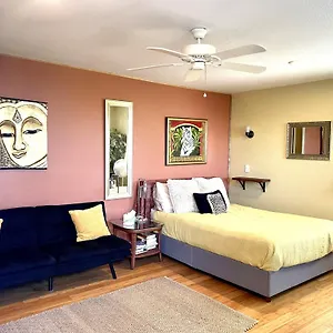  Holiday home The Sanctuary